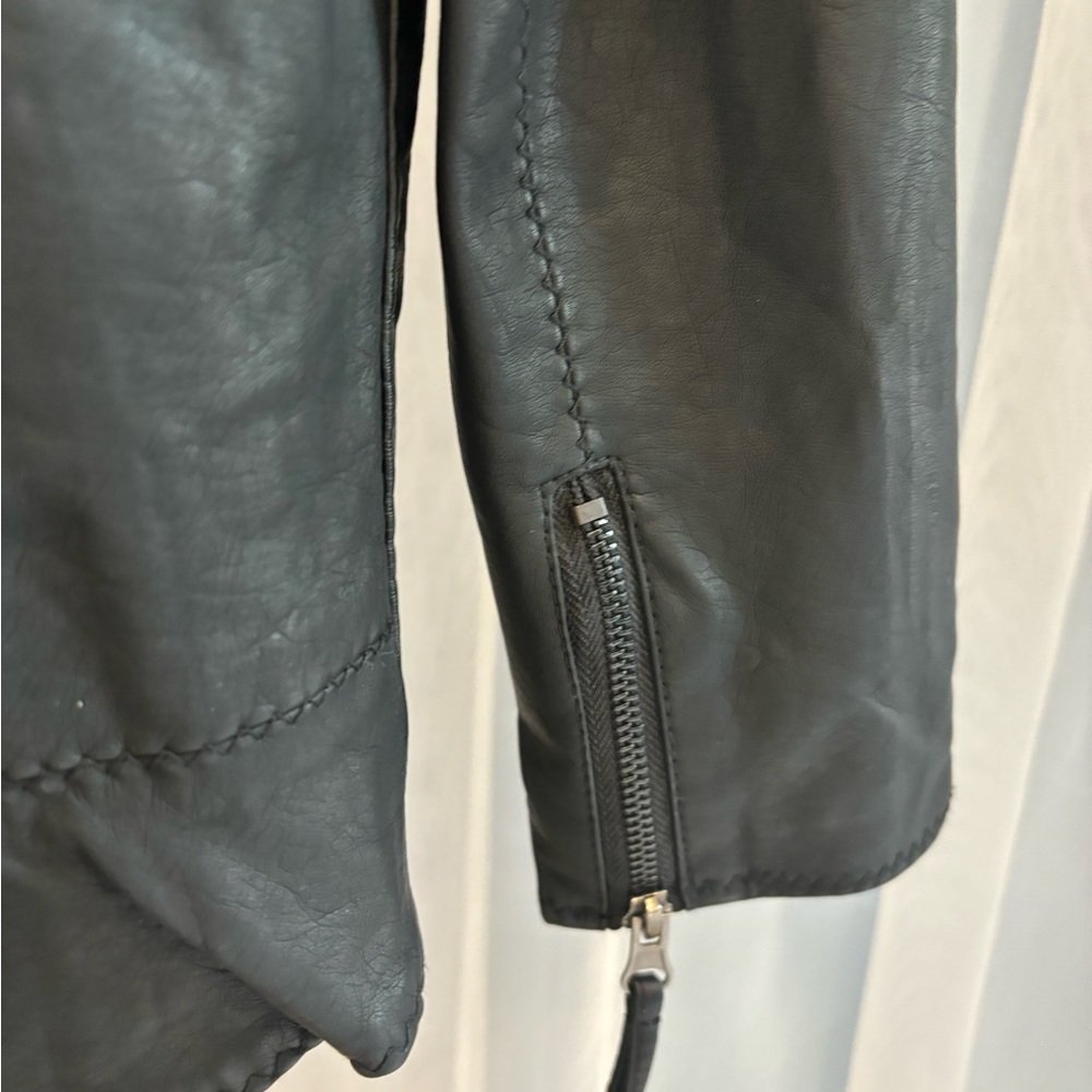 No label - Picture 8 of 13